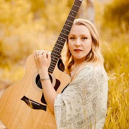 Live Music – Christine Alice