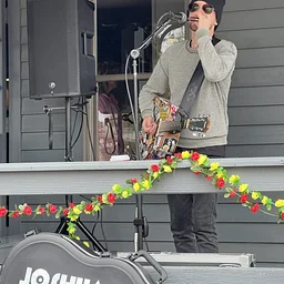 LIVE MUSIC WITH JOSHUA SINCLAIR AT MILLSTREAM BREWING CO.