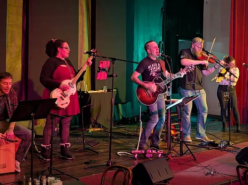 Thursday Live Music & Tavern Dinner - Songwriters in the Round