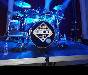 The Ultimate Aldean Tribute to Jason Aldean at Crawdads on the Lake