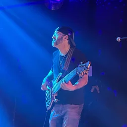 Live Music by Donny Hayes