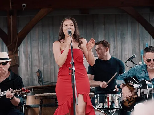 Live Music at 5506′ With Shelby Rae Moore