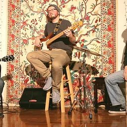Far Trio