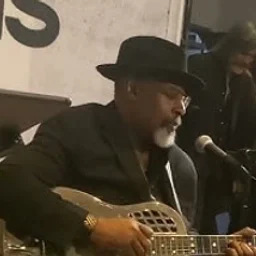 Jr Mack Acoustic