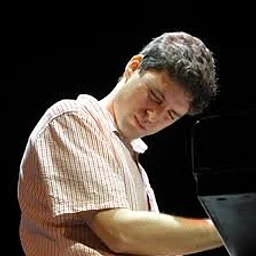 FRI 8 & 9:30 - Alvaro Torres w/Thomas Morgan, Francisco Mela