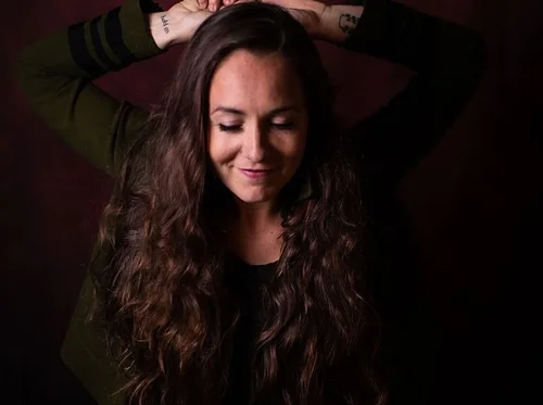 Live music at the Manette Wine Bar: Sarah Brunner