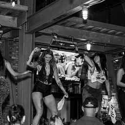 COYOTE UGLY RETURNS TO FROG ALLEY!