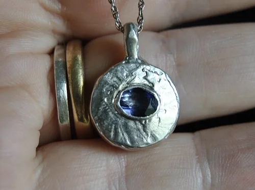 Wax Carving Gemstone Pendant – Two-Day Metalsmithing Workshop