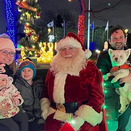 FREE Pictures with Santa