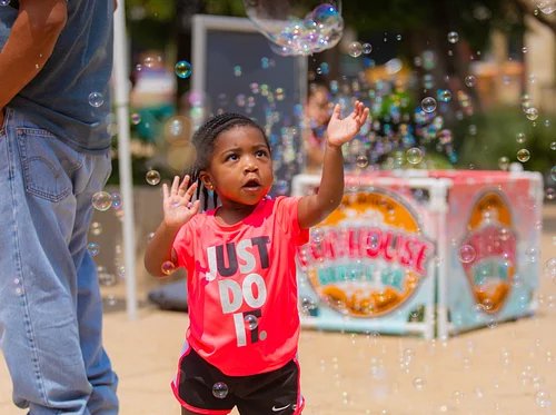 Super Fun Saturday with H-E-B: Bubble Bash