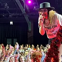 Burning Red – Unofficial Tribute to Taylor Swift