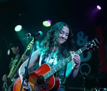 Friday Live Music Series – Kat Rivers