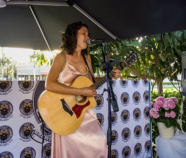 Happy Hour: Balatovis