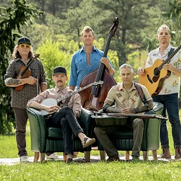 The Infamous Stringdusters