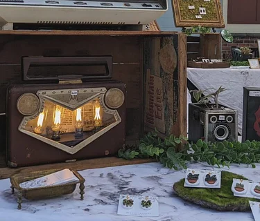 Valley Junction Vintage, Thrifted, & Handmade