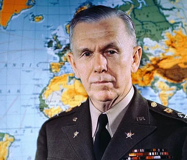 Off Duty: Dr. Robert Holcomb - A Day in the Life of General Marshall