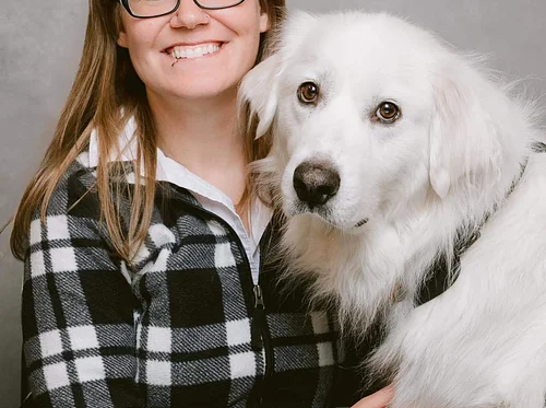 Freeport Folio: Using Poetry to Process Pet Grief | Poetry Workshop with Lynne Schmidt