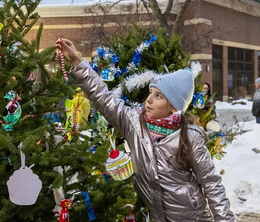 Holiday Tree Lighting