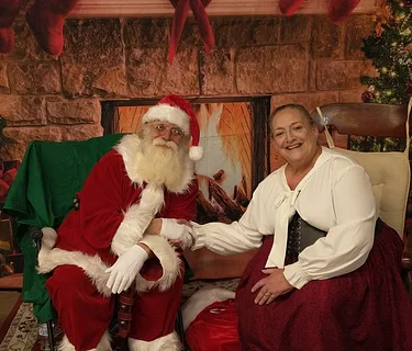 Carroll County Farmer’s Market and Craft Show – Santa & Mrs. Claus Visit- Dec. 5th