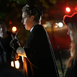 Murder, Haunts & Intrigue: Nightime Historic Walking Tour