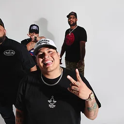 Giovannie and The Hired Guns