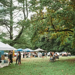Red River Gorge Farmers Market - Every Saturday at The Skylift Parking Lot