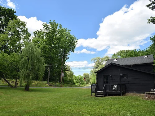 LYNN & LORRAINE: TATYANA FAZLALIZADEH x LE’ANDRA LESEUR