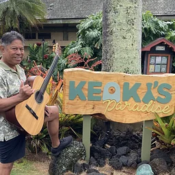 Live Entertainment: Chico Edralin
