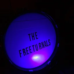 Live Music: The Freeturnals