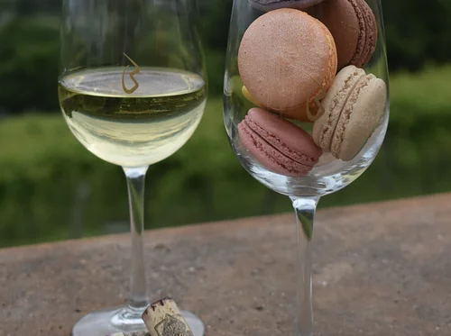 French Macaron & Wine Pairing