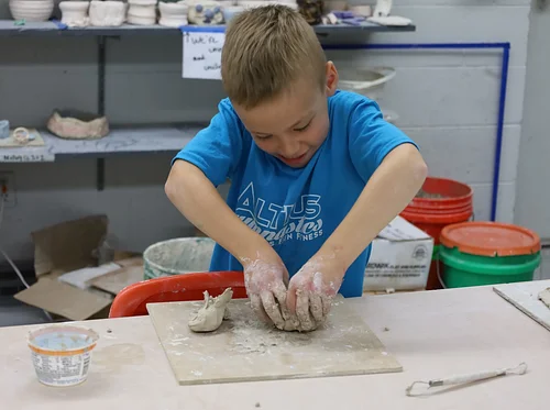 Handbuilding with Clay | Ages 4 – 7