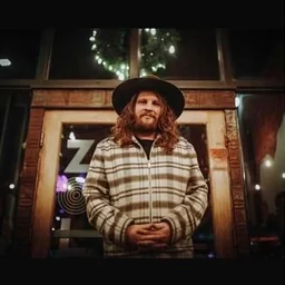 Lucas Brown Solo