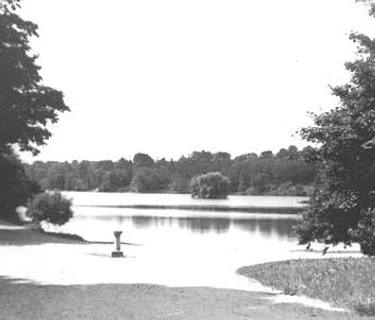 Walking Tour of Jamaica Pond