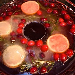 Holiday Party for Members - Enjoy Music, Punch, & Good Cheer on December 6!