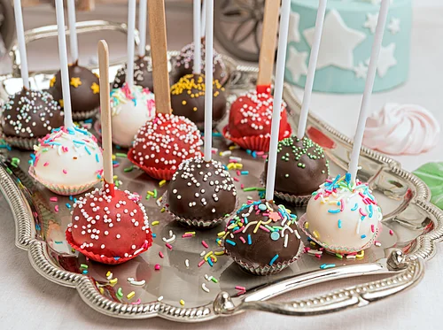 KID’S ULTIMATE CAKE POP PARTY w/ DAVID WILEY, MARCH 4TH at 4:30PM, $35 PER CHILD, MUST BE ACCOMPANIED BY AN ADULT