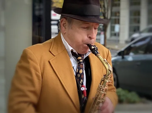 In Concert on Downtown’s Transit Mall – MC Shoehorn at Pioneer Place