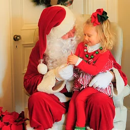 Photos with Santa – 2:00PM