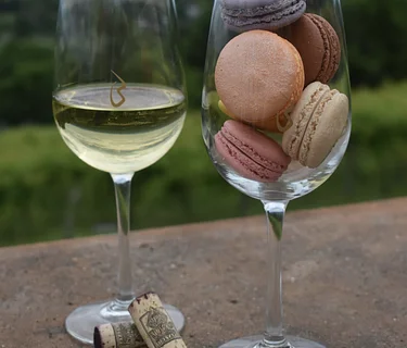 French Macaron & Wine Pairing