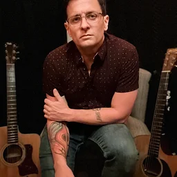 Live Music featuring Mike Leverone at Flying Ace Farm