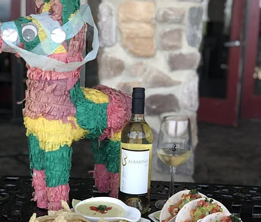 Club Member Only: Vino de Mayo