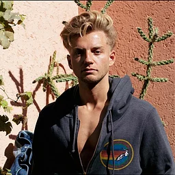 Seaside Sessions – Louis Thomass