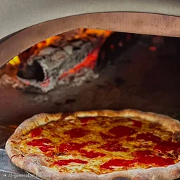 Pizza In The Vines with Uncle Andy's Pizza and Music by High Note