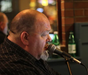 Live Music: Ryan Hood