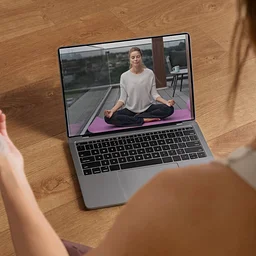 VIRTUAL Y WORKOUT: YOGA