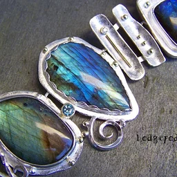 JW223 Intermediate Metalsmithing With Stacy Perry