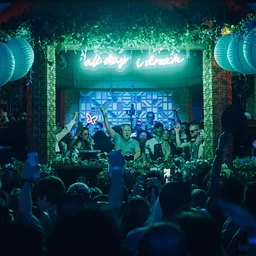 All Day I Dream: Lee Burridge Open-To-Close