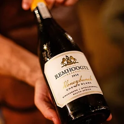 Remhoogte Wine Estate Wine Wednesday Feature