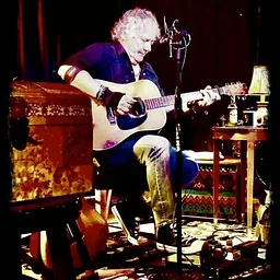 Rob Tyre in Concert at DRV Gallery