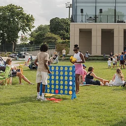 Picnic & Play by the Lake