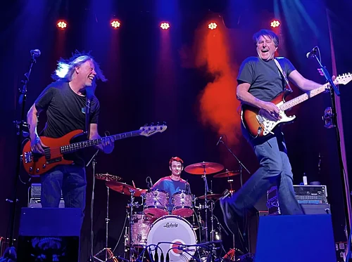 SUMMER OUTDOOR CONCERT SERIES: THE MAX